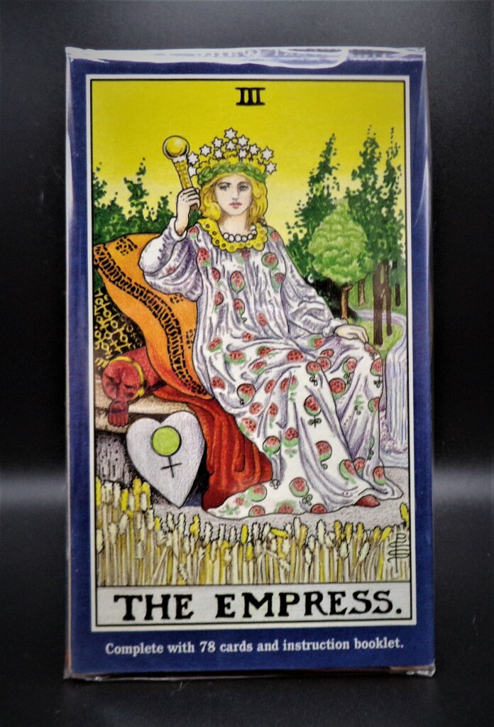 Universal Waite Tarot Deck - Realive Metaphysical Shop